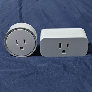 2 Smart Plugs Amazon and Lenovo